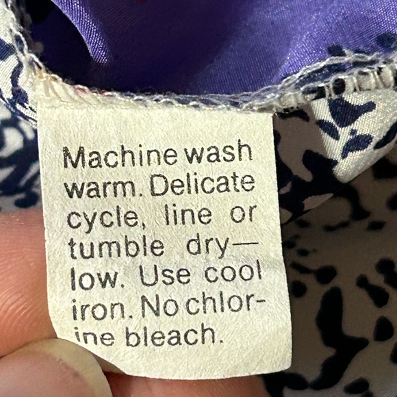 Beautiful Vintage Geometric Blouse Top by Stuart Lang - Picture 7 of 7